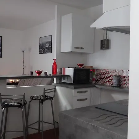 Apartment Saint Louis Paris